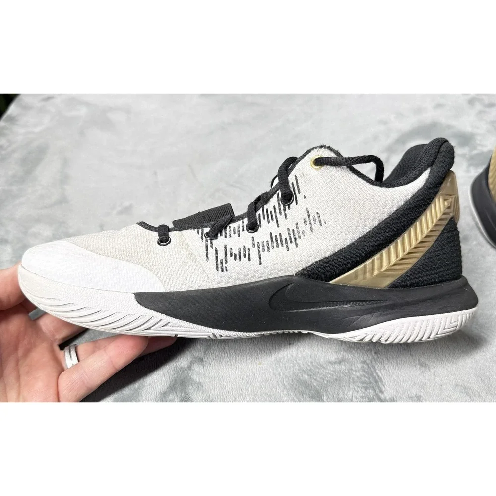 Nike Kyrie Flytrap 2‎ Shoes Mens Size 7.5 White Black Gold Basketball AO4436-170